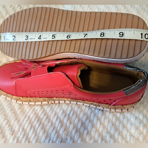 Slip On Sneaker W/ Tassels Size 40 - Picture 7 of 11